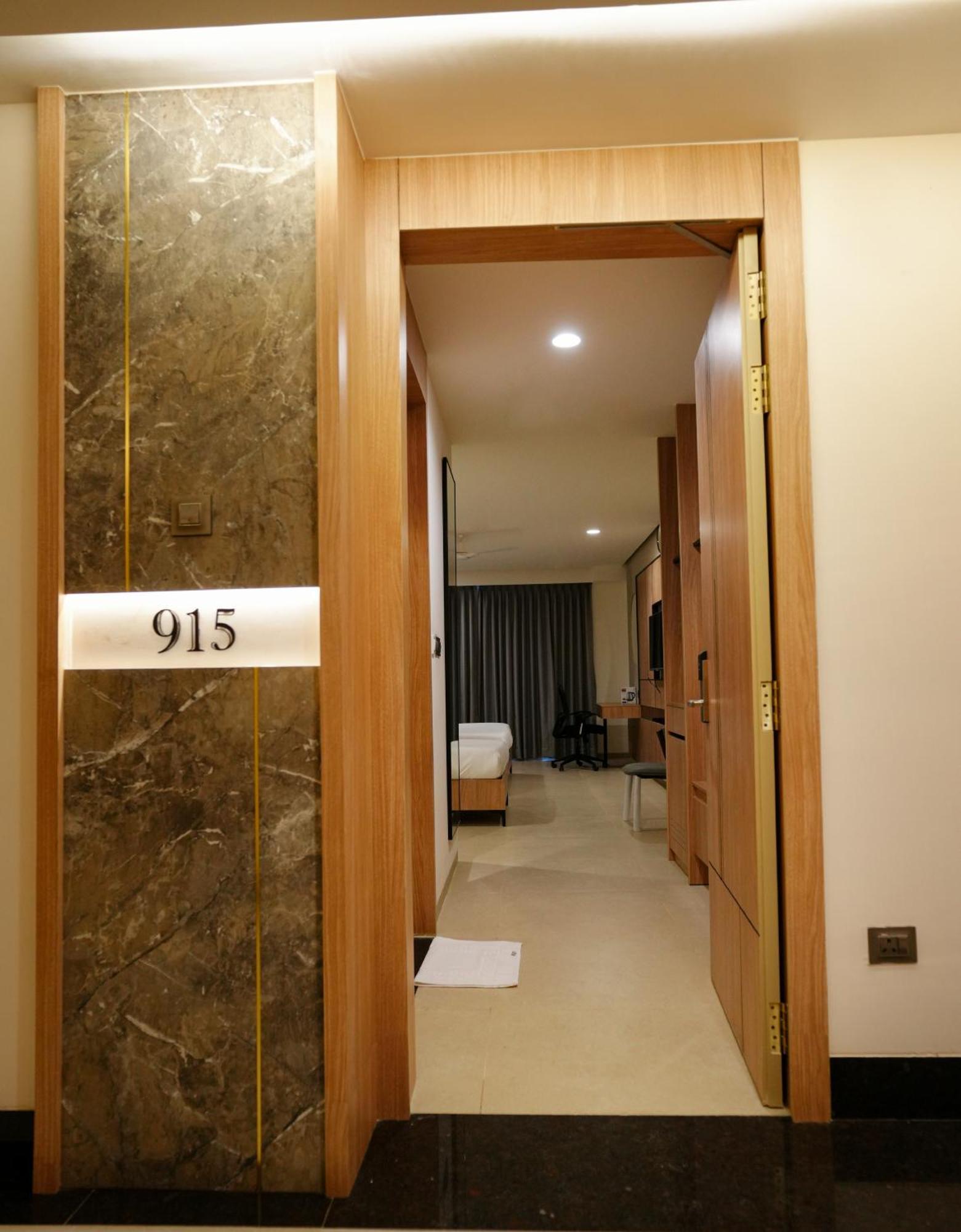Hotel Shubham Celebrations Hyderabad Exterior foto